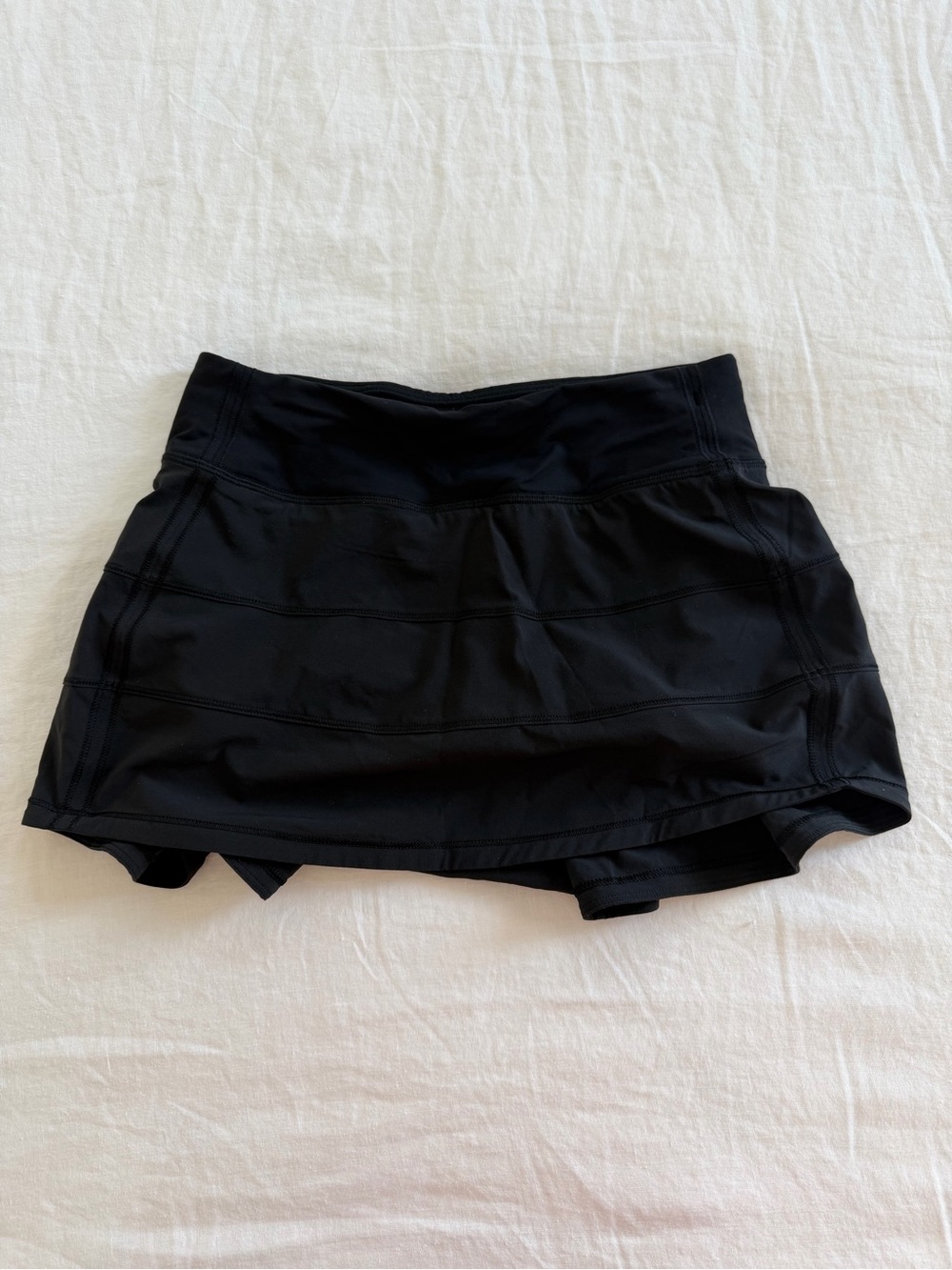 Lululemon Black skirt